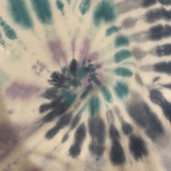 American Eagle Sweatshirt - Picture 3 of 5